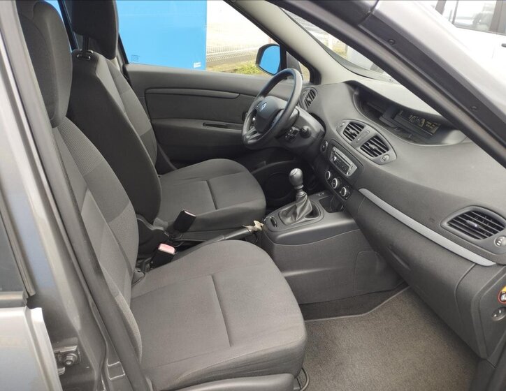 Renault Scénic MPV 1,5 l 81 kw