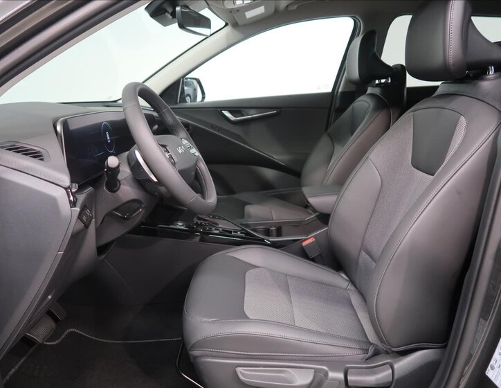 KIA Niro CUV / Crossover 1,6 l 95 kw