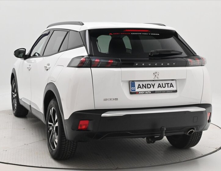 Peugeot 2008 SUV / Terénní 1,5 l 81 kw