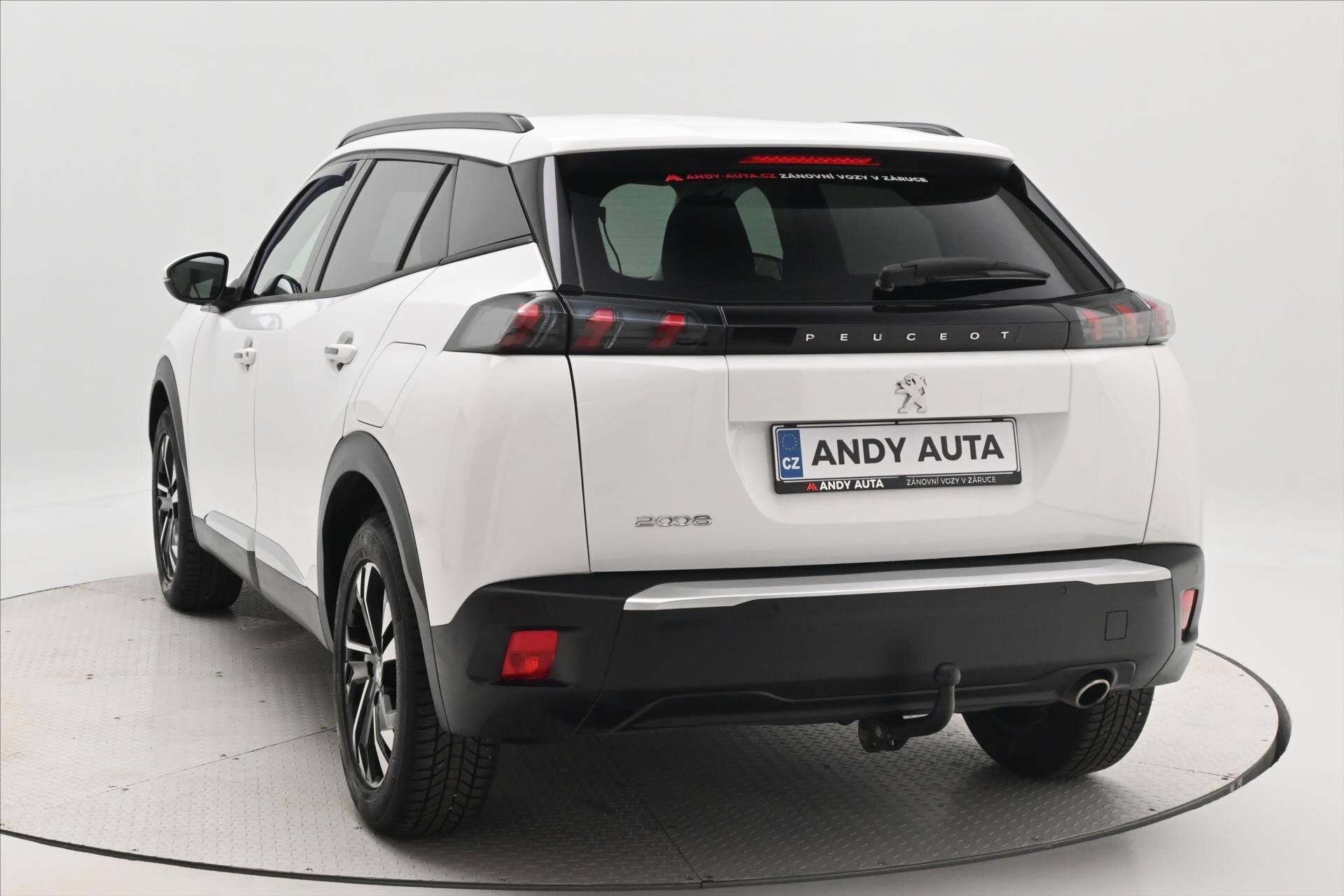 Peugeot 2008 SUV / Terénní 1,5 l 81 kw