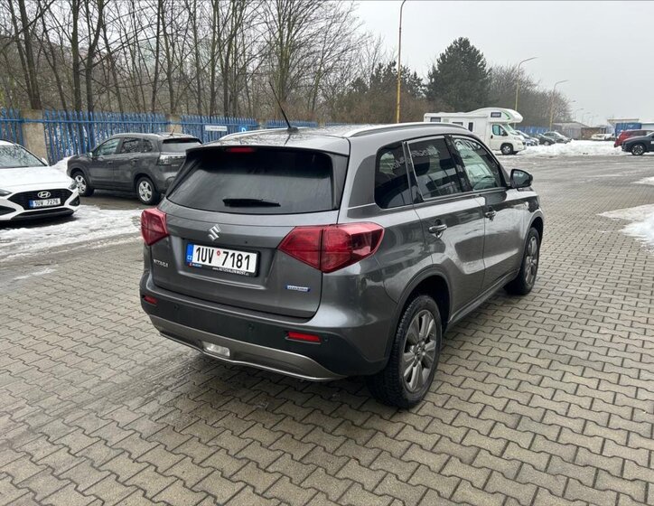 Suzuki Vitara SUV 1,4 l 95 kw
