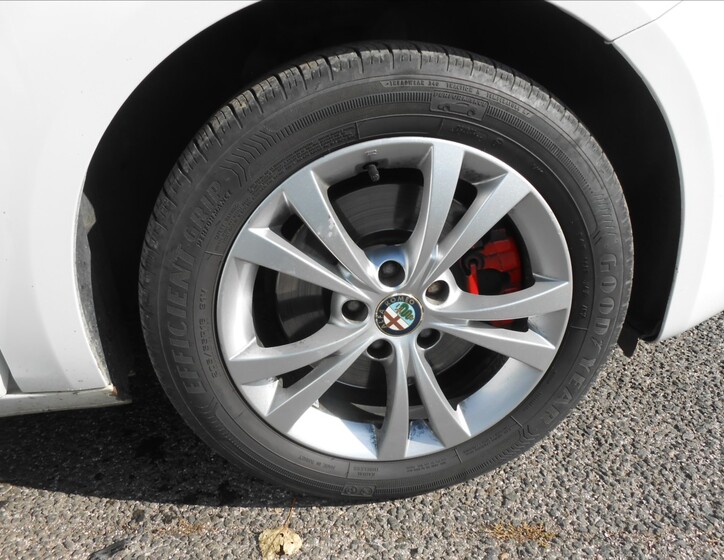 Alfa Romeo Giulietta 12