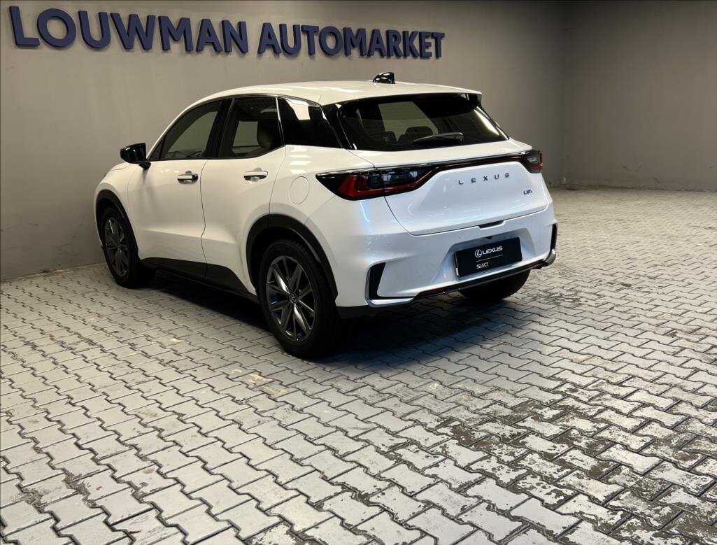 Lexus LBX SUV 1,5 l 100 kw