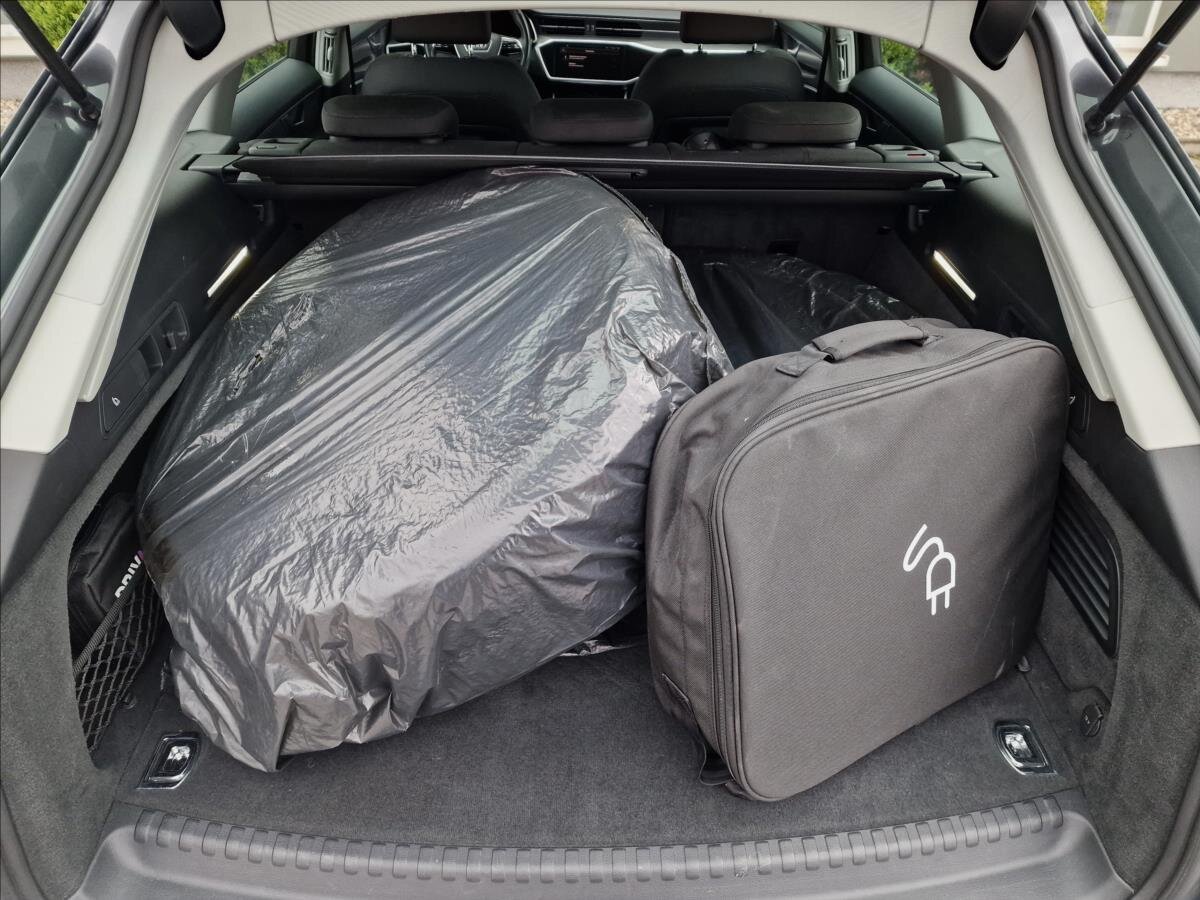 Audi A6 Kombi 2,0 l 220 kw