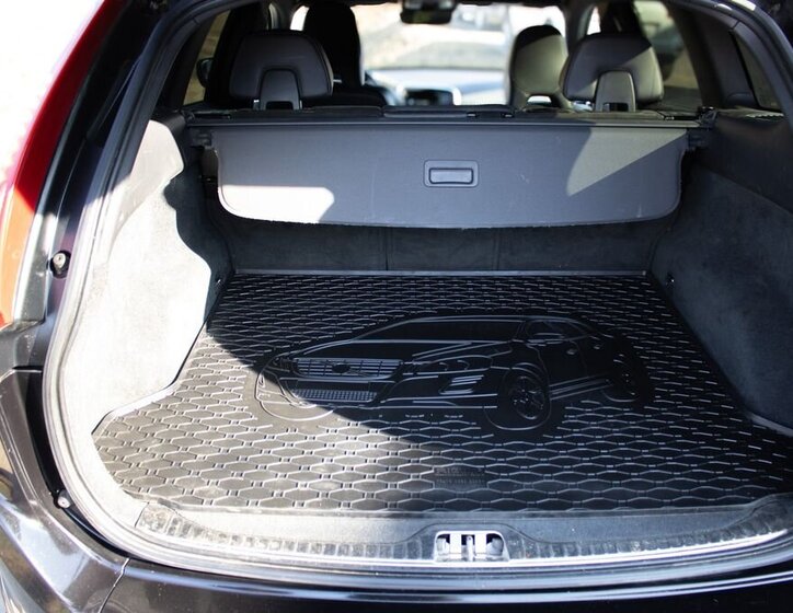 Volvo XC60 SUV / Terénní 2,0 l 140 kw