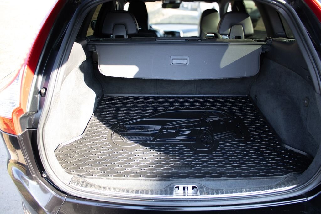 Volvo XC60 SUV / Terénní 2,0 l 140 kw