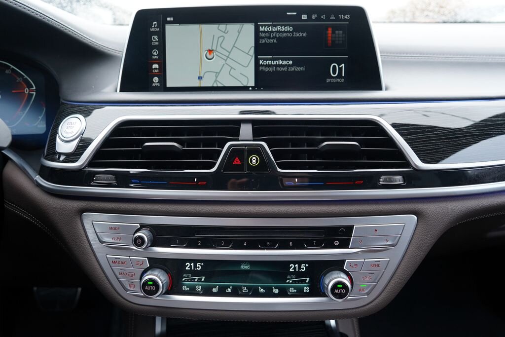 BMW Řada 7 Sedan 3,0 l 250 kw