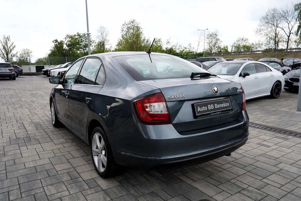 Škoda Rapid Hatchback 999,0 70 kw