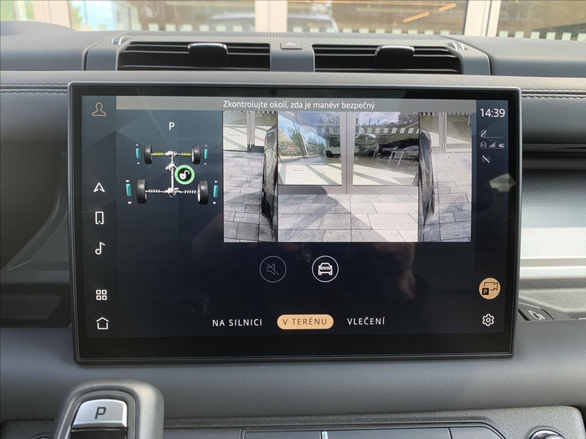 Land Rover Defender SUV 3,0 l 221 kw