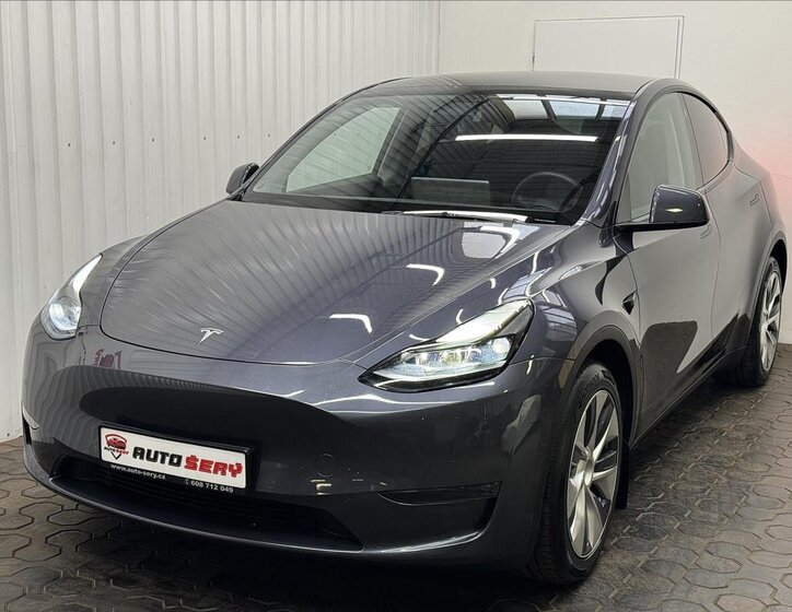 Tesla Model Y SUV / Terénní 0,0 378 kw