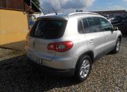 Volkswagen Tiguan 6