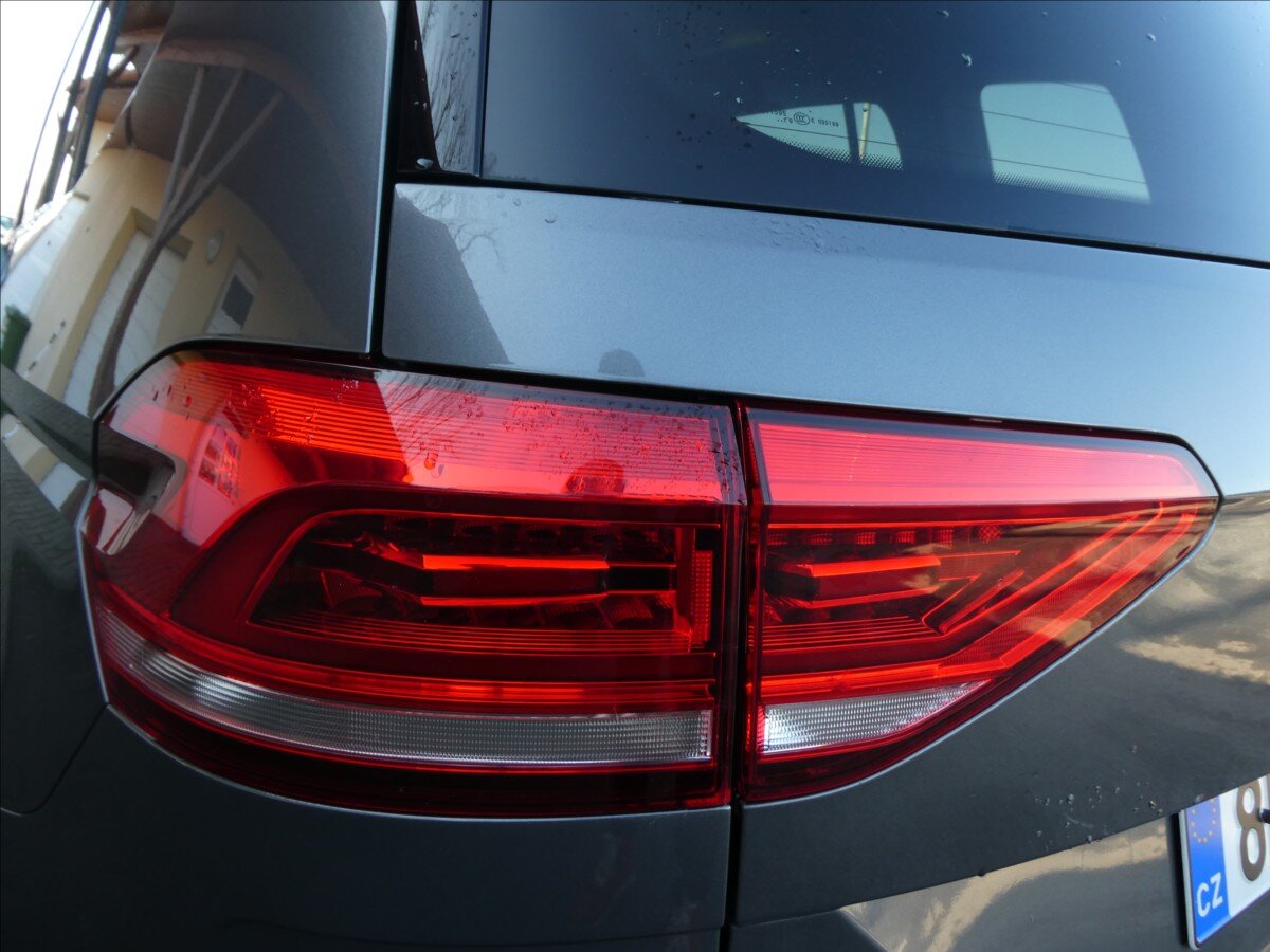 Volkswagen Touran MPV 2,0 l 110 kw