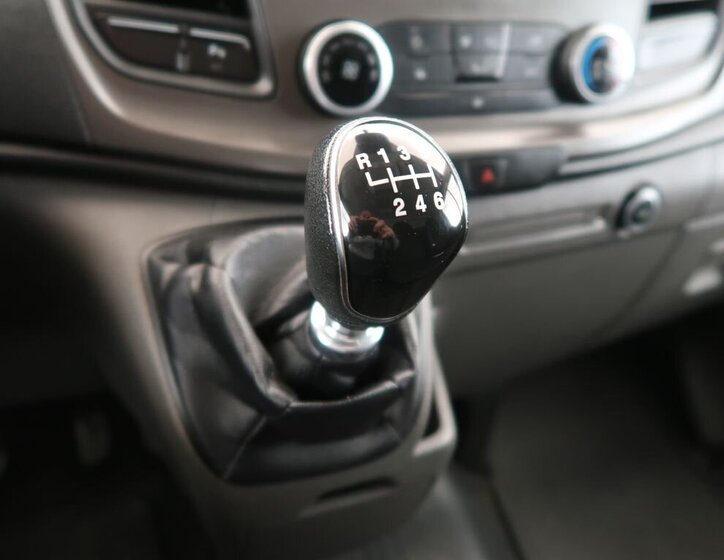 Ford Transit Custom Skříň 2,0 l 77 kw