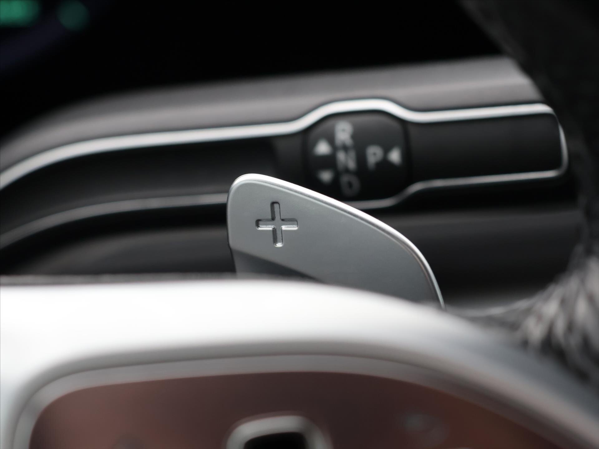 Mercedes-Benz GLE SUV 3,0 l 270 kw