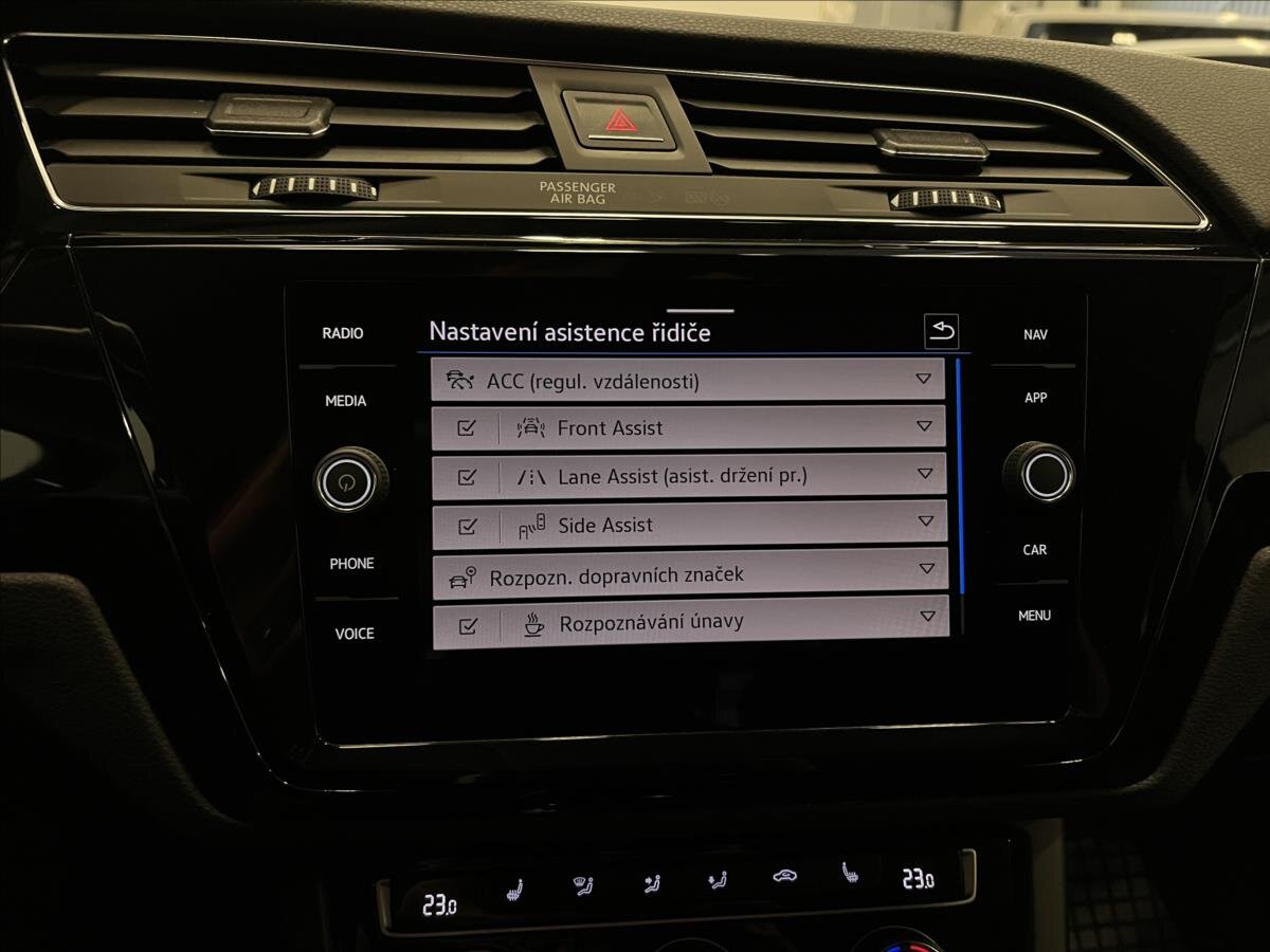 Volkswagen Touran MPV 1,5 l 110 kw