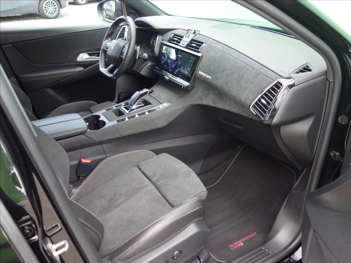 DS Automobiles DS7 Crossback