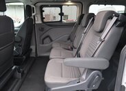 Ford Tourneo Custom 17