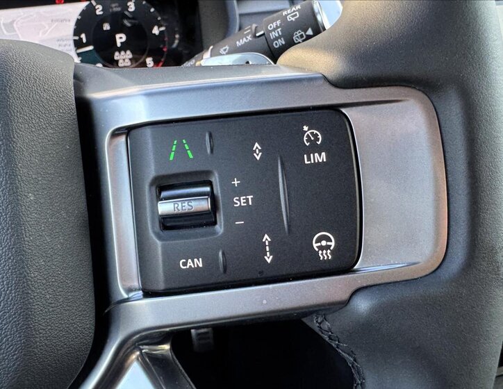 Land Rover Discovery 24