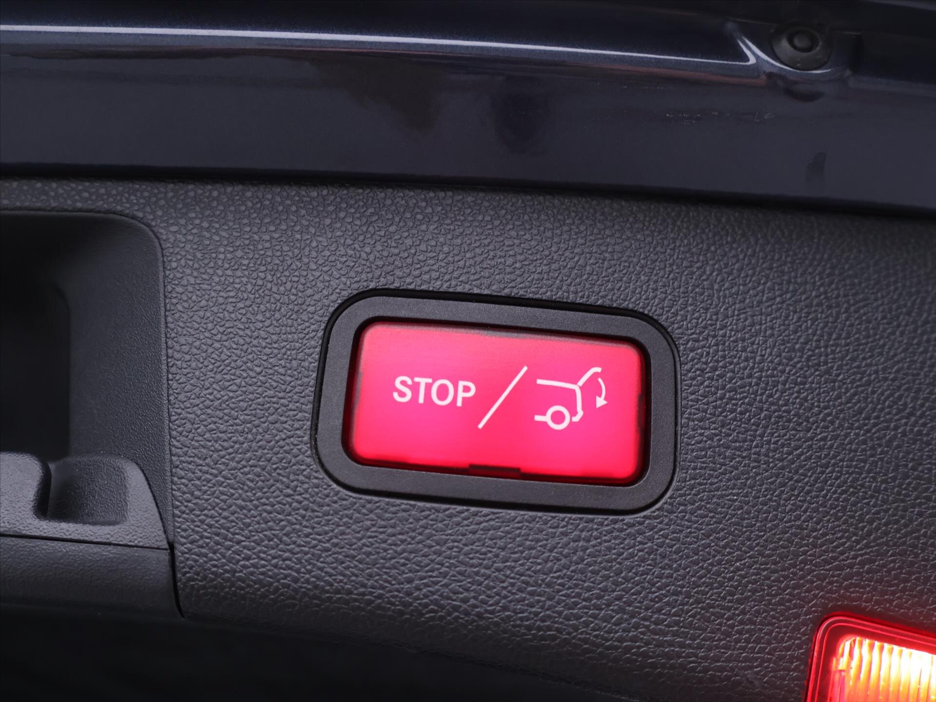 Mercedes-Benz Třídy E Kombi 3,0 l 185 kw