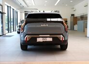 KIA EV3 6