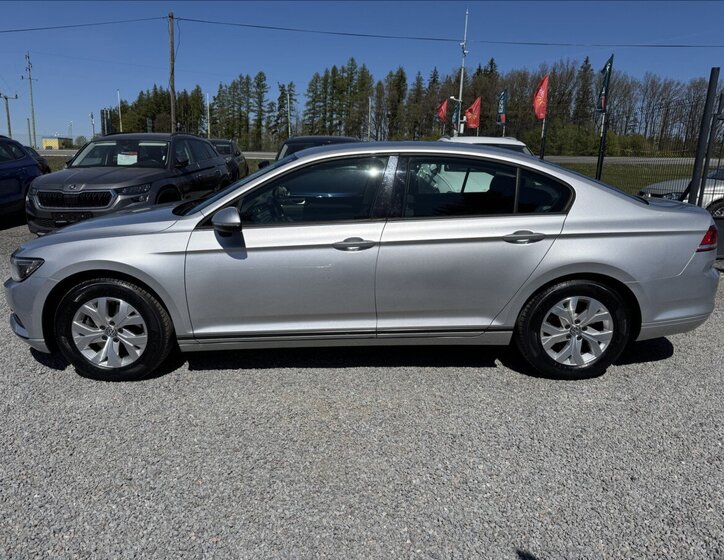 Volkswagen Passat Ostatní 1,6 l 88 kw