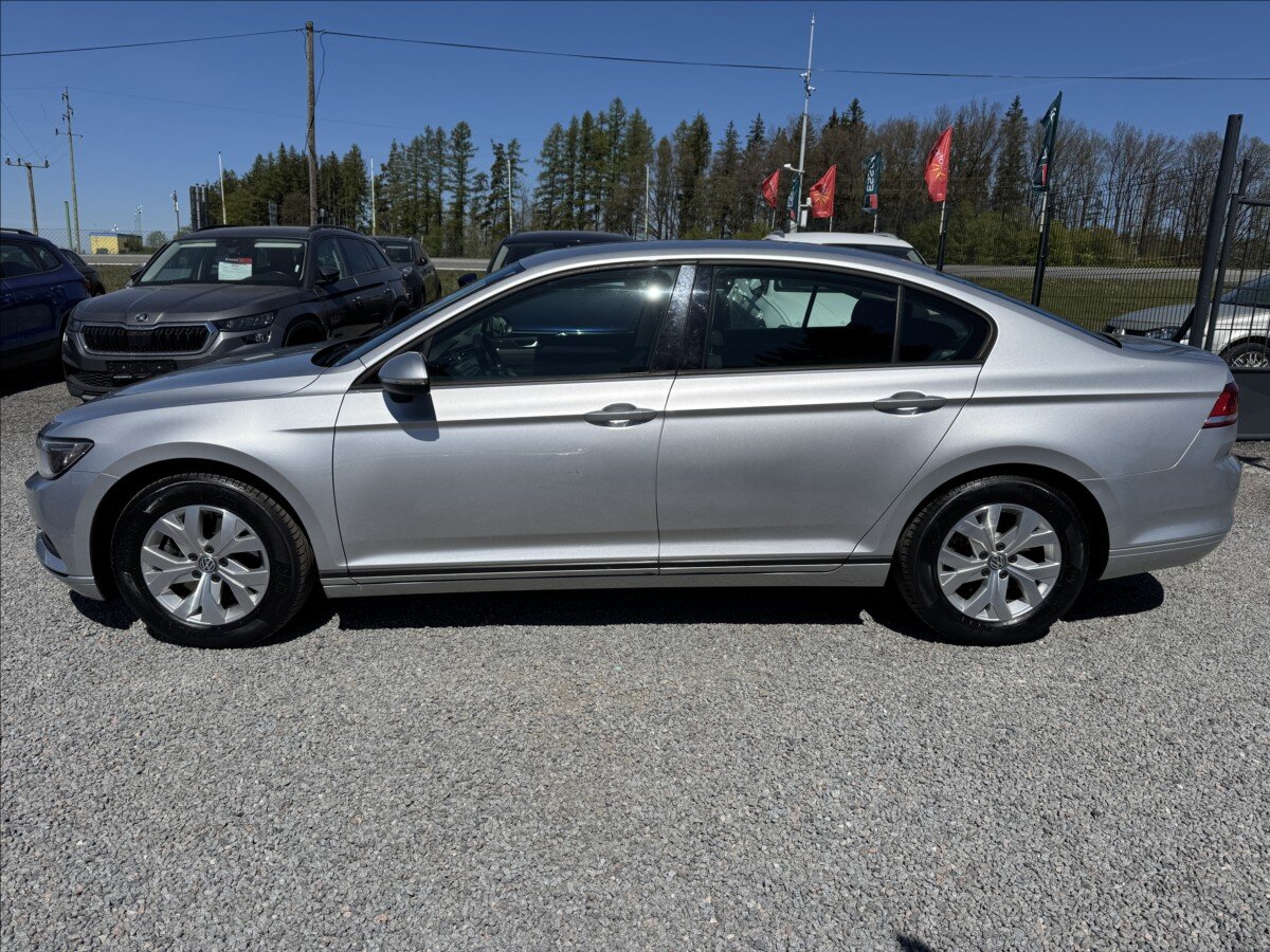 Volkswagen Passat Ostatní 1,6 l 88 kw