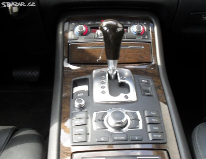 Audi A8 19