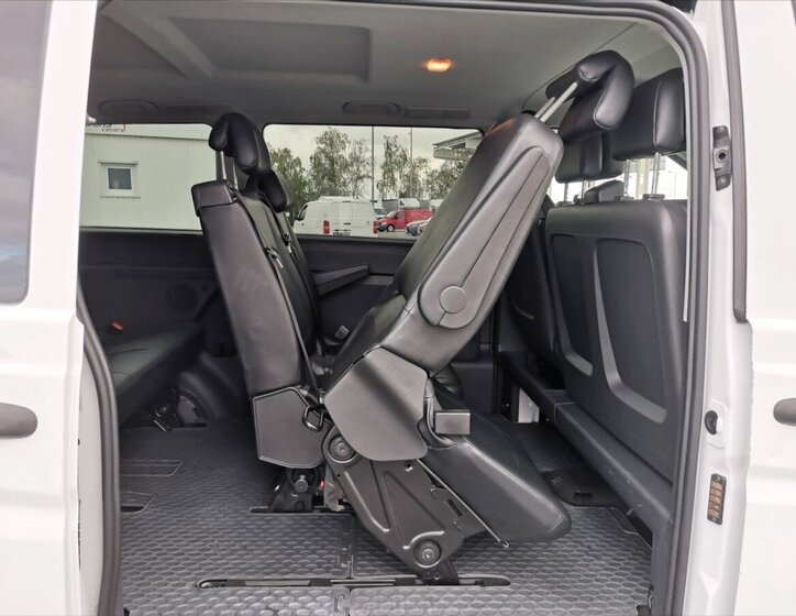 Mercedes-Benz Vito 21