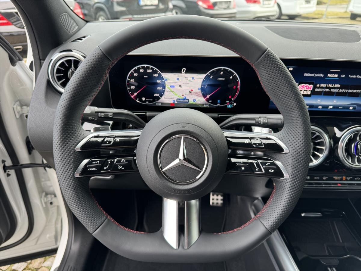 Mercedes-Benz GLA SUV / Terénní 2,0 l 110 kw