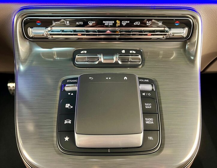 Mercedes-Benz Třídy V 26