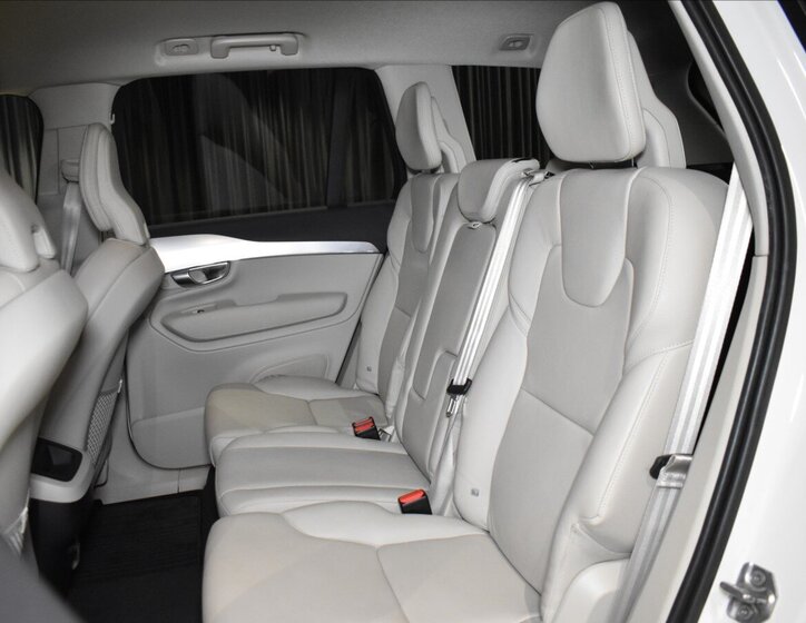 Volvo XC90 SUV 2,0 l 173 kw