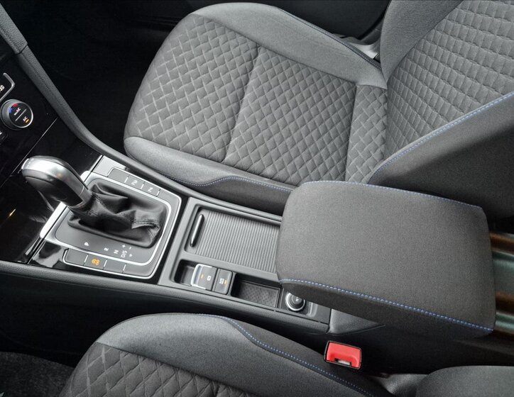 Volkswagen Golf Kombi 1,5 l 110 kw