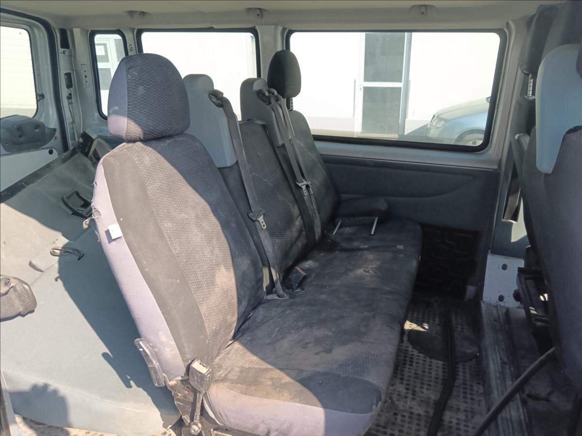 Ford Transit Kombi 2,2 l 85 kw