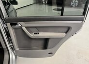 Volkswagen Touran MPV 1,6 l 75 kw