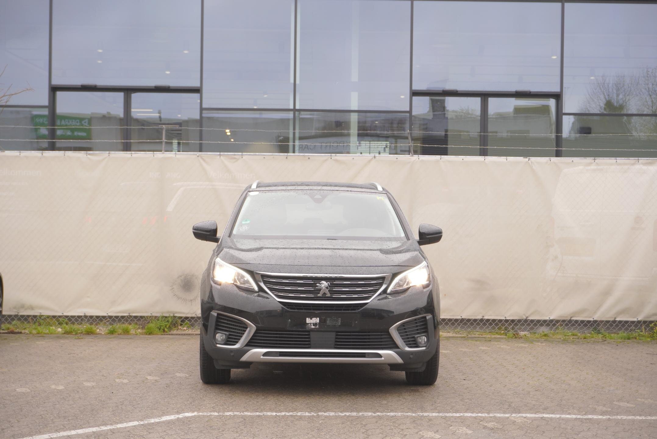 Peugeot 5008 SUV 1,2 l 96 kw