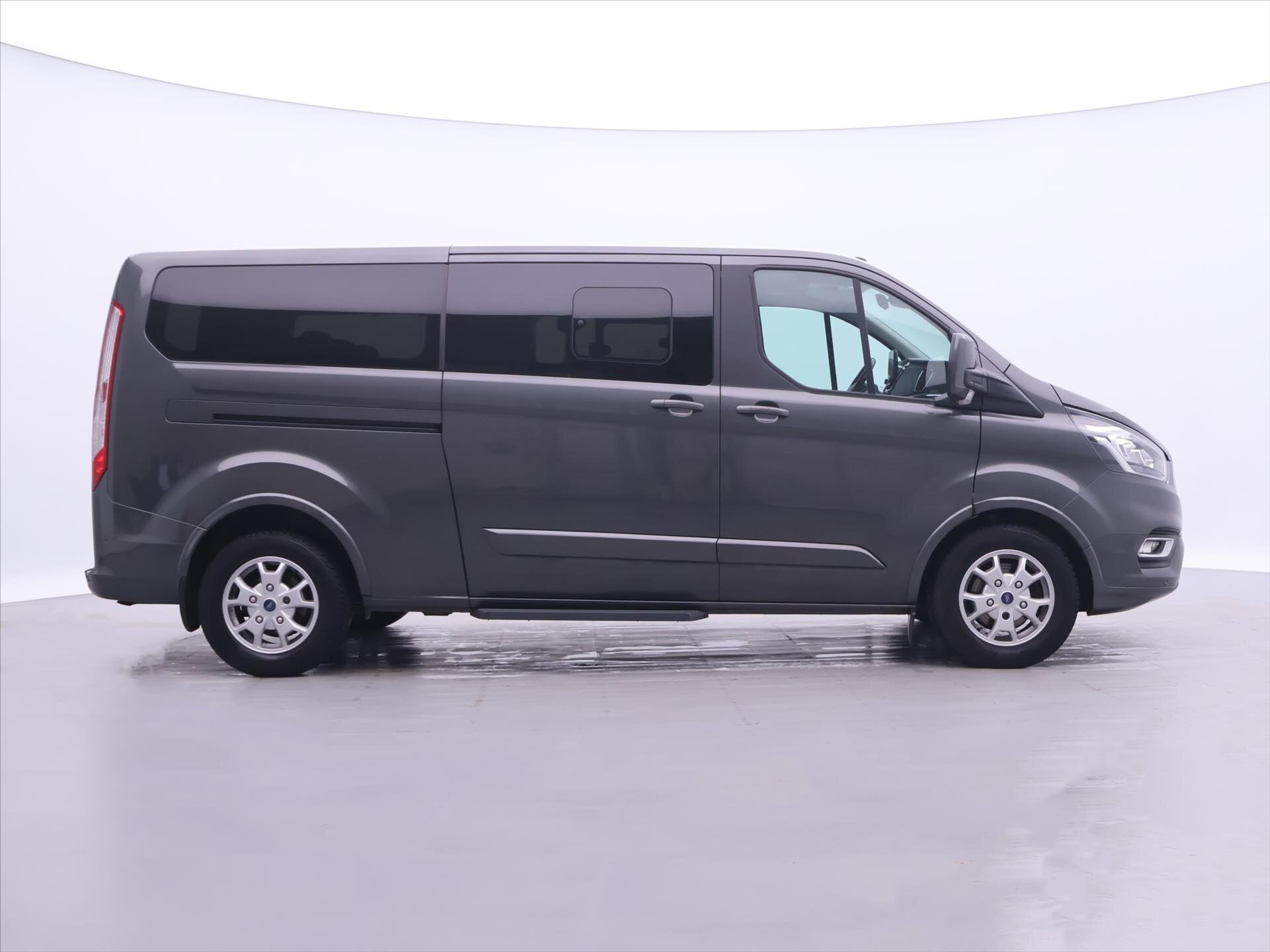 Ford Tourneo Custom Kombi 2,0 l 125 kw