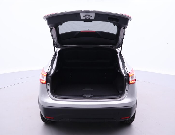 Nissan Qashqai SUV 1,2 l 85 kw