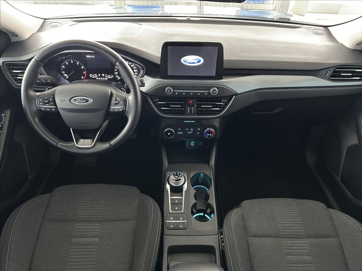 Ford Focus Hatchback 999,0 92 kw