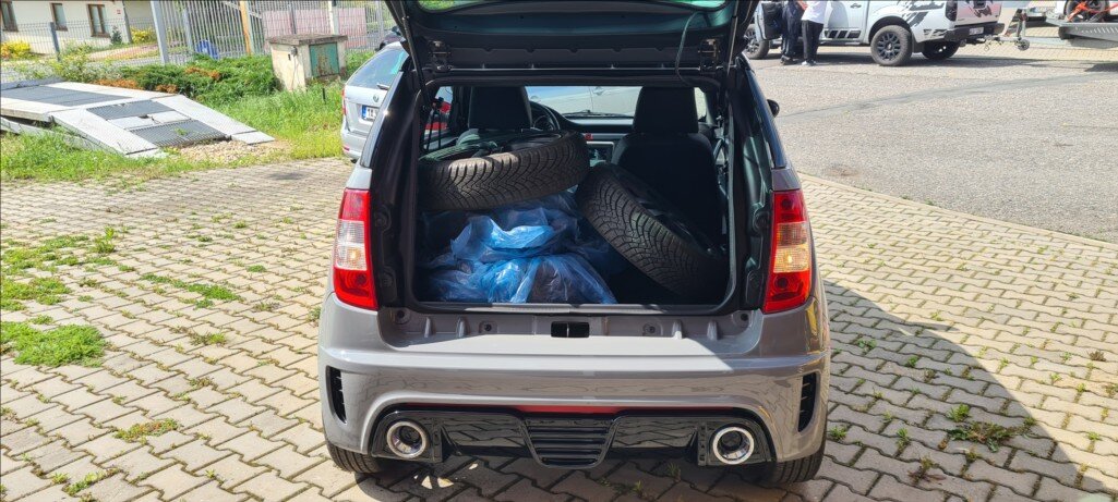 Ligier JS 50 L Hatchback 478,0 6 kw