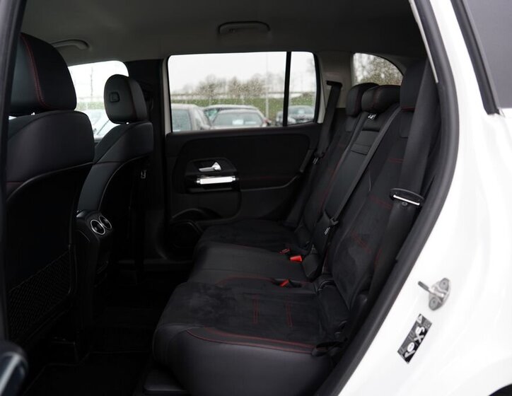 Mercedes-Benz GLB SUV / Terénní 2,0 l 110 kw