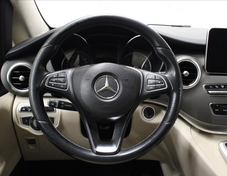 Mercedes-Benz Třídy V Kombi 2,1 l 140 kw