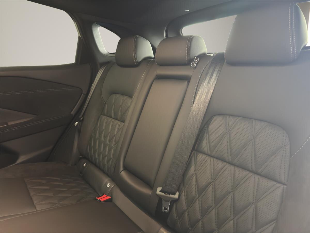 Nissan Qashqai SUV / Terénní 1,3 l 116 kw