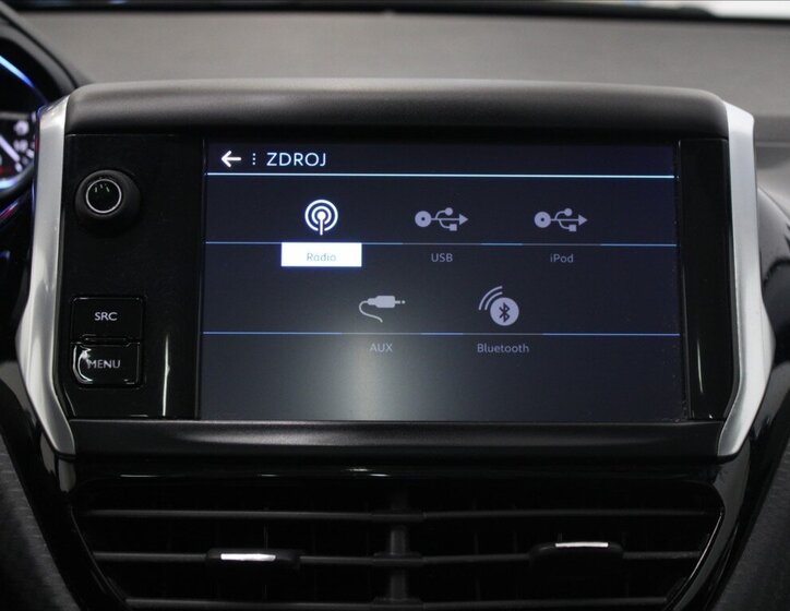 Peugeot 208 Hatchback 1,2 l 81 kw