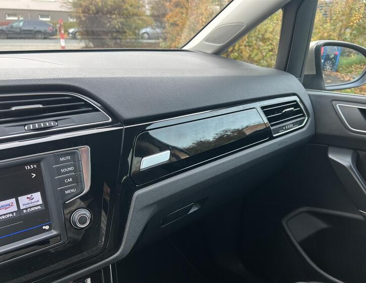 Volkswagen Touran 61