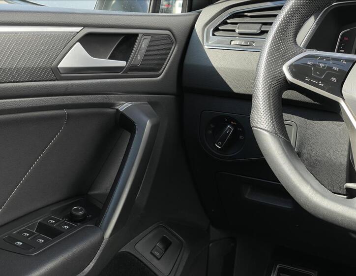 Volkswagen Tiguan 13