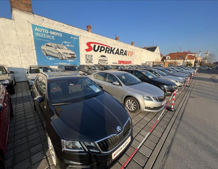 Volkswagen Touran MPV 1,6 l 77 kw