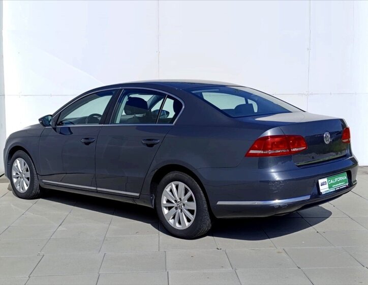 Volkswagen Passat Sedan 1,4 l 110 kw