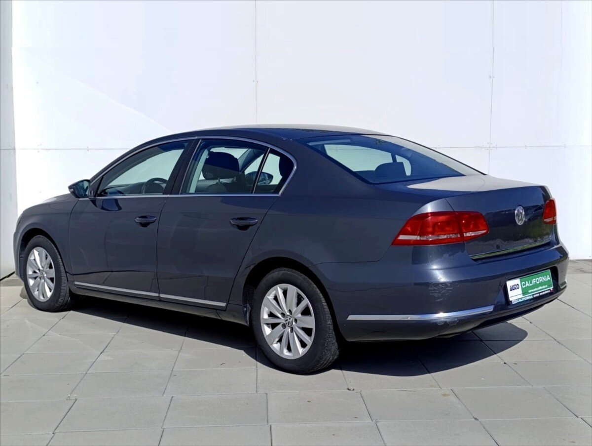 Volkswagen Passat Sedan 1,4 l 110 kw