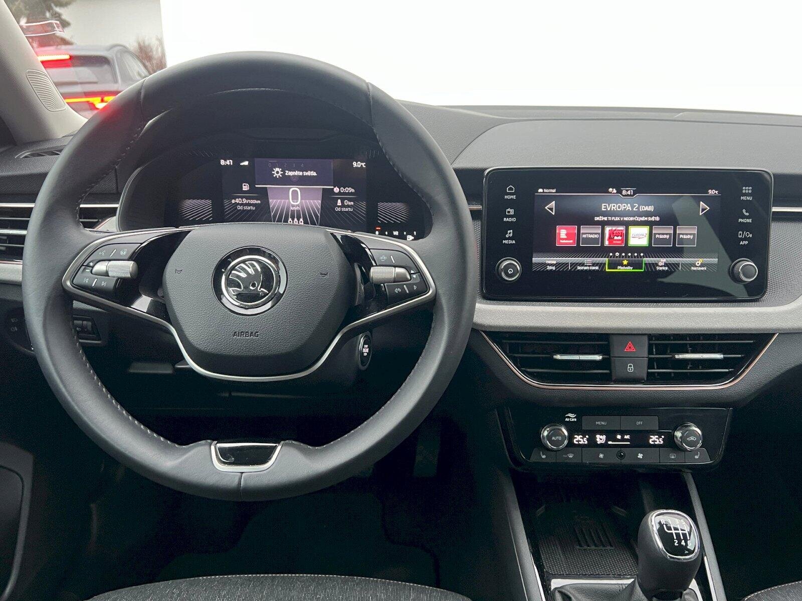 Škoda Scala Hatchback 1,0 l 85 kw