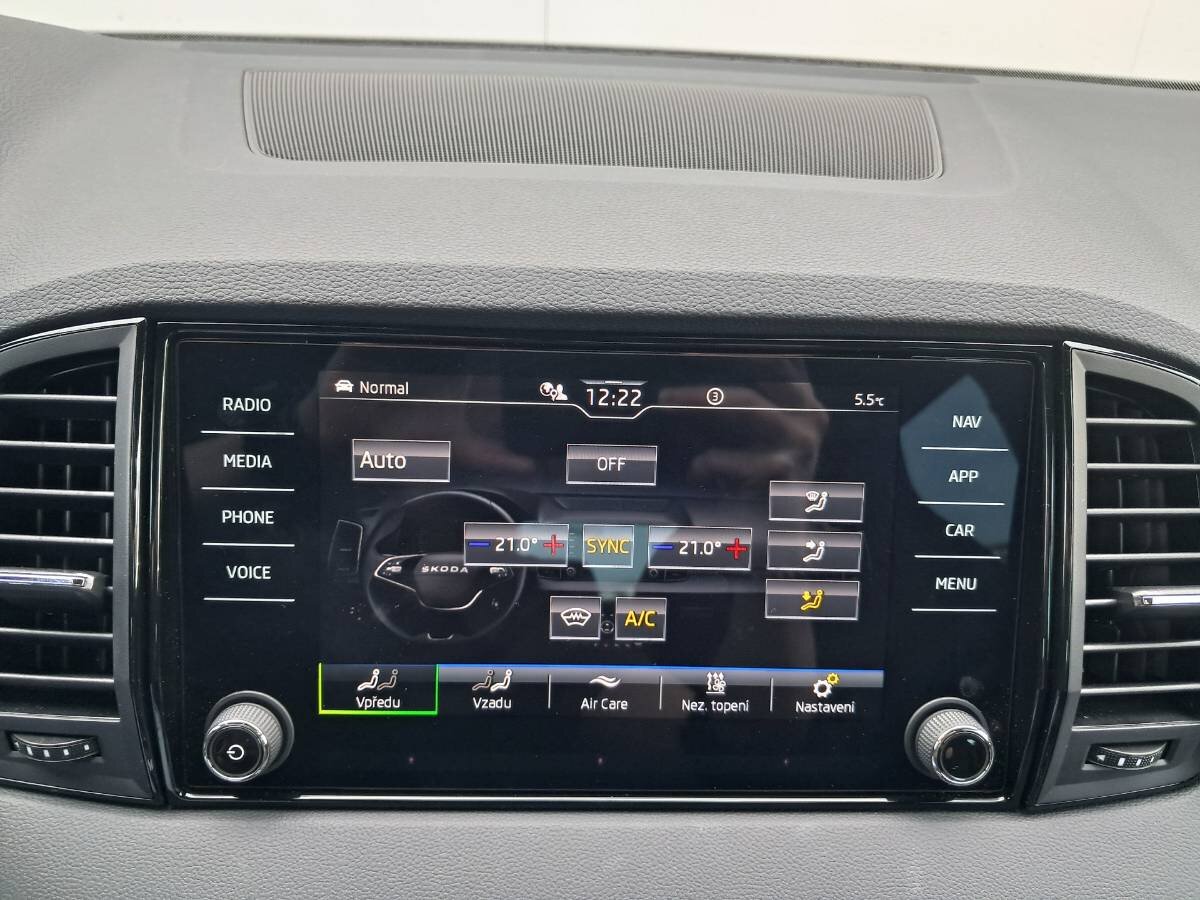 Škoda Karoq SUV / Terénní 1,5 l 110 kw